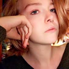 Rachael Wray's Instagram, Twitter & Facebook