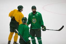 Reportage från sportspegeln, intervju med bl.a virus. Bjorkloven Gor Sig Redo For Shl Umeaguiden