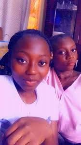 Maman alinga abengani Gabrielle na matanga 😭💔😭 Triste 💔 Maman alinga  alobaka lisusu te nzambe 😭💔.