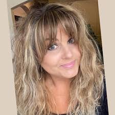 Hair salon services in Newberrytown