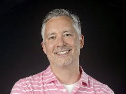 Neil Griggs's Instagram, Twitter & Facebook