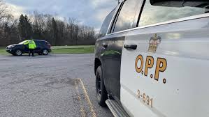 Minnesota borders manitoba and ontario. Ontario Closes Border With Quebec To Essential Travel Only Ctv News