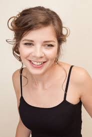 Jennifer Logan's Instagram, Twitter & Facebook