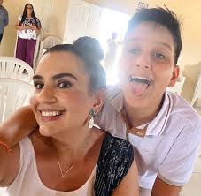 Beth Torres (@_bethtorres) • Instagram photos and videos