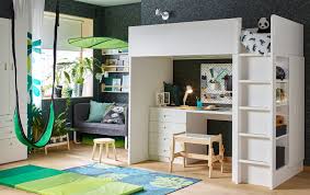 Kinderzimmer Fur Kinder Mit Wilden Ideen In 2020 Loft Betten Ikea Loft Ikea Babyzimmer