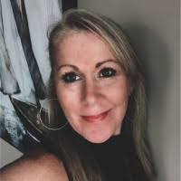 Robyn Snow's Instagram, Twitter & Facebook