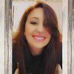 Darien Mills's Instagram, Twitter & Facebook