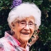 Beverly Rounds's Instagram, Twitter & Facebook