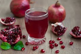 Ini 5 Manfaat Buah Delima Dari Buah Biji Hingga Kulitnya Buah delima merah sangat terkenal dan merupakan buah asli timur tengah. ini 5 manfaat buah delima dari buah
