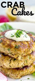 A Crab Cake Recipe That Is Easy To Follow And Makes The Most Amazing Crab Cakes Juicy Full Of Meaty Crab Chunks And W Crab Cakes Easy Crab Recipes Crab Cakes