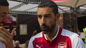Who was to blame for that penalty cock-up at Arsenal? Robert Pires takes  responsibility and says sorry to Thierry Henry at the club's new kit  launch., H/T: Copa90