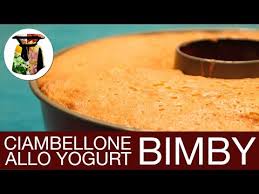 Il ciambellone è un dolce soffice e goloso, che è semplice da preparare e la ricetta della torta allo yogurt con il bimby ci regala un dolce che risulta perfetto per la colazione. Ciambellone Allo Yogurt Bimby Youtube