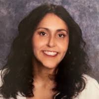 Julie Viera's Instagram, Twitter & Facebook