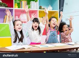 Group Diversity Kids Studying At School Rising Hands And Enjoy In Classroom Kids Education Concept Images Photo Royalty Kids Study Kids Education Kids Groups