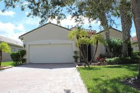 772 224 1634 Cascades 55plus Community In Port St Lucie Features Beautiful Homes With 2 3 Bedrooms Den Contact Us T Real Estate Florida Home Beautiful Homes