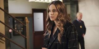 Are Barry And Caitlin Going To End Up Together In The Flash? If Not, Who Is  He Going To End Up With? And How? - Quora