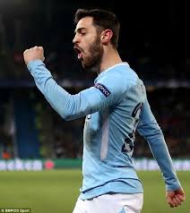 Bernardo mota veiga de carvalho e silva (born 10 august 1994), known as bernardo silva (portuguese pronunciation: Bernardo Silva Wraps Up Warm With Partner Alicia Verrando Daily Mail Online