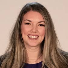 Amanda Darby's Instagram, Twitter & Facebook