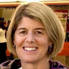 Carolyn Pullen's Instagram, Twitter & Facebook