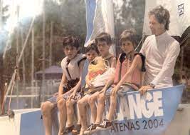 Jun 24, 2021 · santiago lange y cecilia carranza consiguieron la medalla de oro en río 2016, en el debut olímpico de la clase nacra 17 mixto de vela. Santiago Lange El Padre De Oro Que Vivio Con Sus Hijos En Un Barco Infobae
