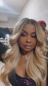 Imitation IS the sincerest form of flattery. What's next? A fitness  campaign and a mic drop??? 😏 #donaldtrump #melaniatrump @barackobama  @michelleobama...