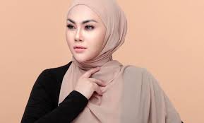 Nama baron terkenal sebagai salah satu pendiri dua grup musik asal bandung yaitu gigi dan /rif. Zbpkaqdfuwkapm