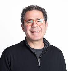 Elizabeth Asay's Instagram, Twitter & Facebook