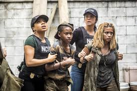 Leading the team is special agent dwayne pride, a.k.a. Navy Cis New Orleans Hard Knock Life Kabeleins