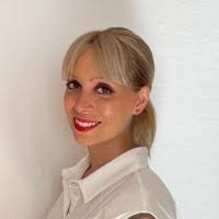 90+ "Sandra Valle" profiles