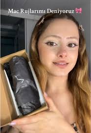 Benim favorim Velvet Teddy oldu. Sizin favoriniz hangisi? 💖Yasa gereği  *reklam ama değil. Kendim aldım #keşfet #mac #ruj