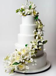 A Beautiful Ron Ben Israel Wedding Cake Themed Wedding Cakes Fondant Wedding Cakes Diy Wedding Cake