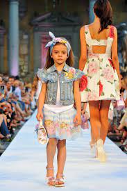 Pack your kids' most fashionable outfits so they can get a head start in showing off their unique sense of style. Monnalisa Spring Summer 2018 Fashion Show Runway Monnalisa Ss2018 Runway Catwalk Giardinocorsini ç«¥è£… å„¿ç«¥ ãƒªã‚¾ãƒ¼ãƒˆ