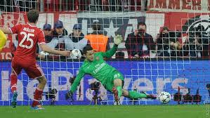 Born april 18, 1985 in kostrzyn nad odrą) is a polish football goalkeeper, who currently plays for arsenal in the premier league and the poland national. Arsenal On Twitter Video Lukasz Fabianski On Bayvafc His Penalty Save And The Prospect Of A Bayern Bounce Http T Co 6jacftz5ed Http T Co Nywnxsnhez