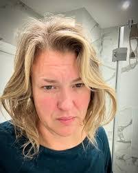 Heather Bayliss's Instagram, Twitter & Facebook