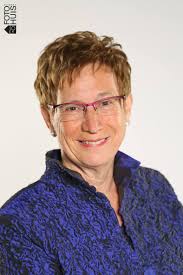 Het motto van Joke is: "Aanpakken maar wel op een gezellige manier dan kom  je samen heel ver." Daar kunnen wij ons wel in vinden dus kom ook naar de  receptie op