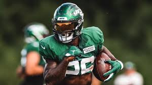 Bell is used as a running back, but pittsburgh has used him as a wide receiver at times. Le Veon Bell Is More Comfortable And Ready To Go
