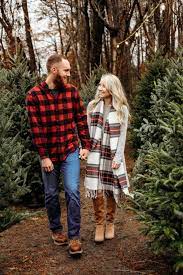 If you were wondering what to wear on christmas day, we're here to help. Christmas Card Photo Ideas Style By Say