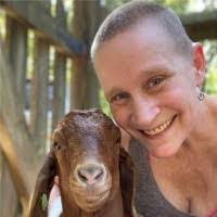 Aimee Darling's Instagram, Twitter & Facebook