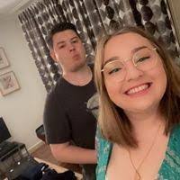 Alyssa Jonas's Instagram, Twitter & Facebook