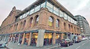 La banca vaticana, formalmente conocida como 'instituto para las obras de religión' (ior) está, desde hace tiempo, en el punto de mira de muchas críticas.las sospechas empezaron en 1982, con la quiebra del banco ambrosiano, del que ior era accionista principal. Il Vaticano Rischia Di Perdere 230 Milioni Dallo Scontro Ior Curia