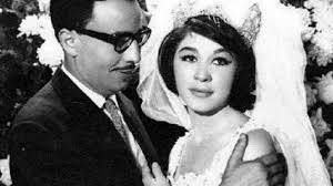 Shwikar ibrahim was an egyptian actress. ÙÙŠØ¯ÙŠÙˆ Ù‚ØµØ© Ø§Ù„Ù…Ø´Ù‡Ø¯ Ø§Ù„Ø°ÙŠ Ø·Ù„Ø¨ ÙØ¤Ø§Ø¯ Ø§Ù„Ù…Ù‡Ù†Ø¯Ø³ ÙÙŠÙ‡ ÙŠØ¯ Ø´ÙˆÙŠÙƒØ§Ø± Ø®Ø¨Ø± ÙÙŠ Ø§Ù„ÙÙ†