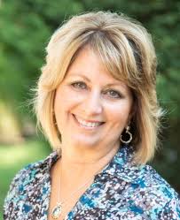 Teri Hayden's Instagram, Twitter & Facebook