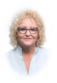 Eleni Kosmidis's Instagram, Twitter & Facebook