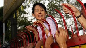 Suu kyi played a key role in the 1988 protests against the military junta, spending nearly 15 years under house arrest in aung san suu kyi leaves the international court of justice in 2019. Aung San Suu Kyi S House Arrest Gate To Go Up For Auction The National