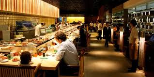Di tempat kuliner bandung yang satu ini, kamu dapat menikmati beragam pepesan, soto bandung, aneka olahan ayam, ikan, urap, dan sayur kepala kakap. Arti Pelayanan Bagi Restoran Sushi Tei