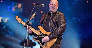 De zeeuwse band blof bepaalt al sinds het eind van de jaren 90 het landschap van de nederlandstalige kwaliteitspop. Blof Singer Paskal Jakobsen Goes To Marcel Van Roosmalen S Entertainment