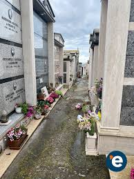 Maybe you would like to learn more about one of these? Tarquinia Tromba D Aria E Danni Al Cimitero Le Foto Lextra News