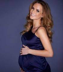 دليل الحامل عن موانع وأسباب عدم صبغ شعرها الجمال نت