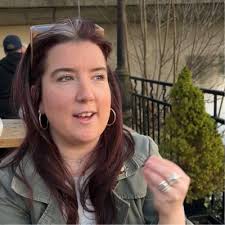 In just over a week, our very own Fundraising and Engagement Coordinator, Ciara  Devine, will be running the Lake Garda Marathon to raise funds for Mind  BLMK! 💙🏃‍♀️ "Since working here, I've