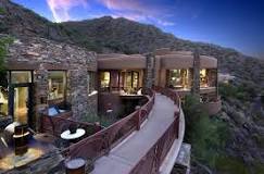 Paradise Valley Village neighborhood in Phoenix, AZ